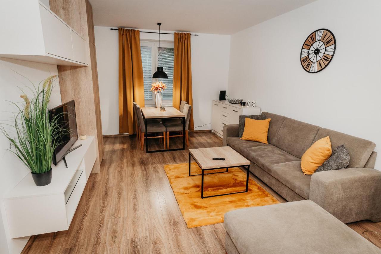 Old Town City Center Apartment 2 - Private Parking Included Kassa Kültér fotó
