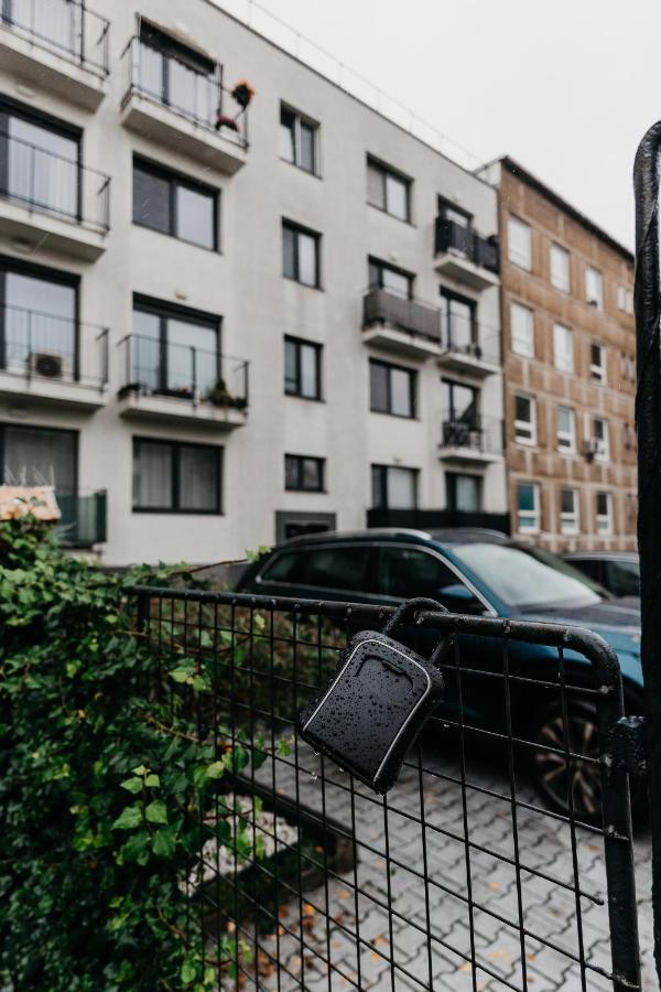 Old Town City Center Apartment 2 - Private Parking Included Kassa Kültér fotó