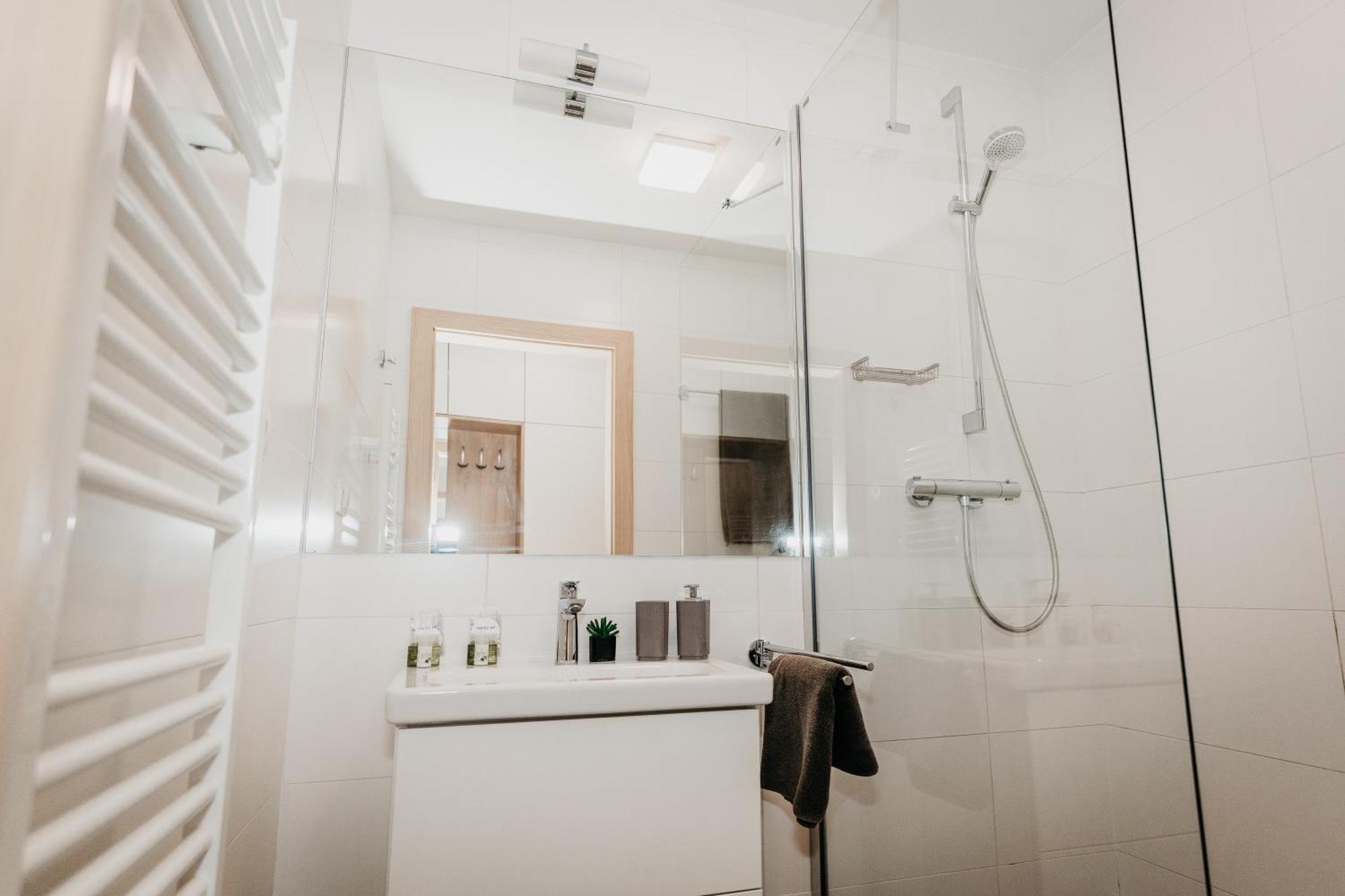 Old Town City Center Apartment 2 - Private Parking Included Kassa Kültér fotó
